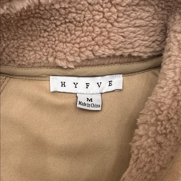 HyFVE small Cozy Tan Sherpa Pullover.  Like new - Picture 2 of 2